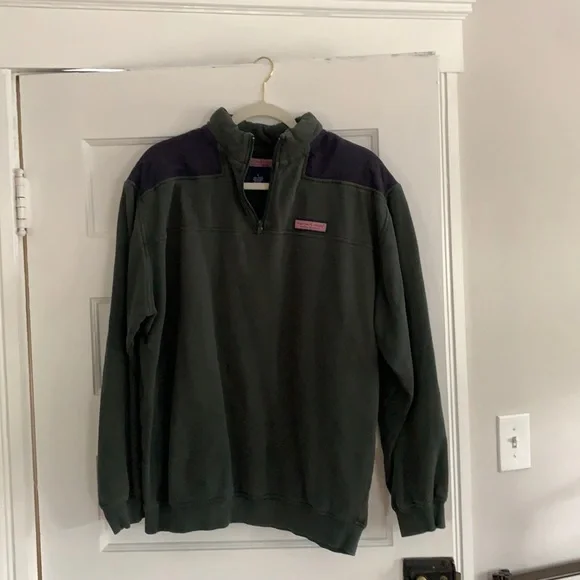 Vineyard Vines Shepshirt (L) - Picture 1 of 2
